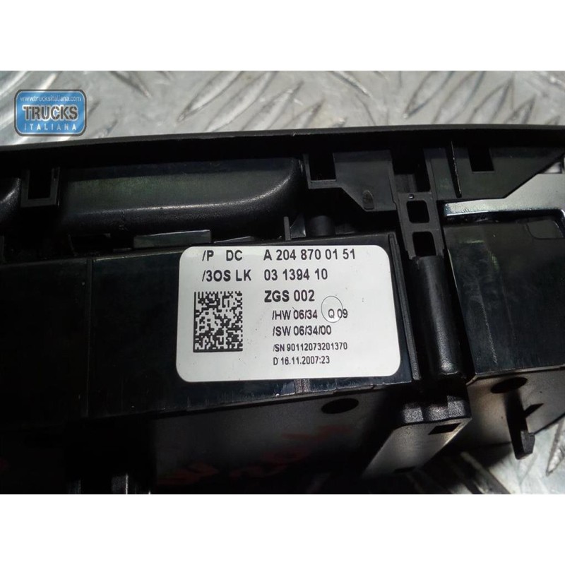 MERCEDES-BENZ INTERRUTTORI E PULSANTI ALZAVETRI MERCEDES-BENZ Classe C (W204) 2007>2011 usato