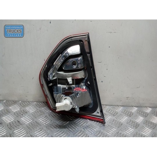 FARO POSTERIORE INTERNO DESTRO CITROEN C4 Picasso 2007>2010 usato