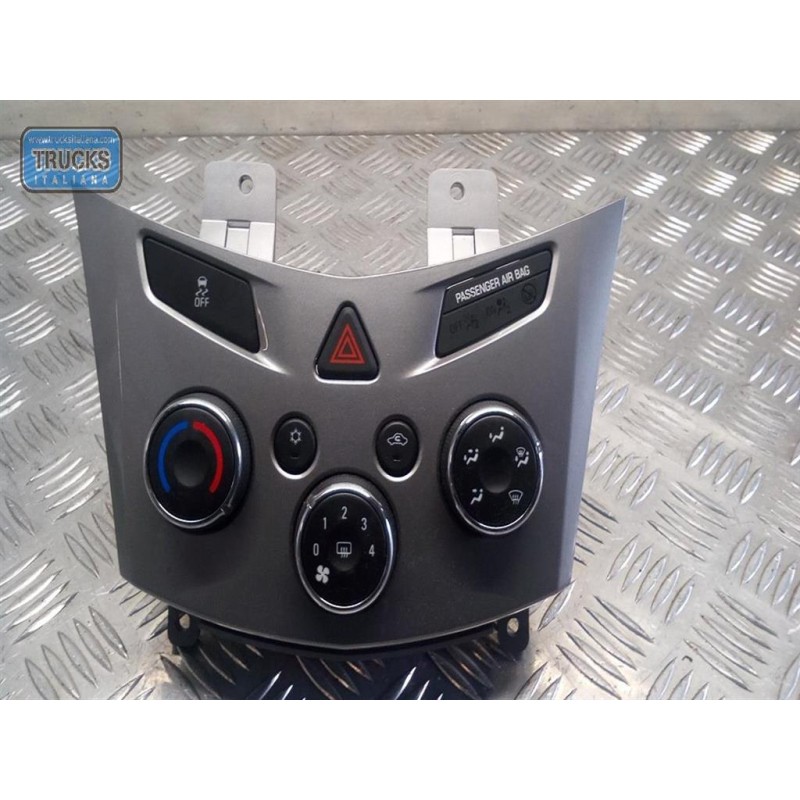 CHEVROLET AC CONTROL UNIT CHEVROLET Trax  2013>2016 used