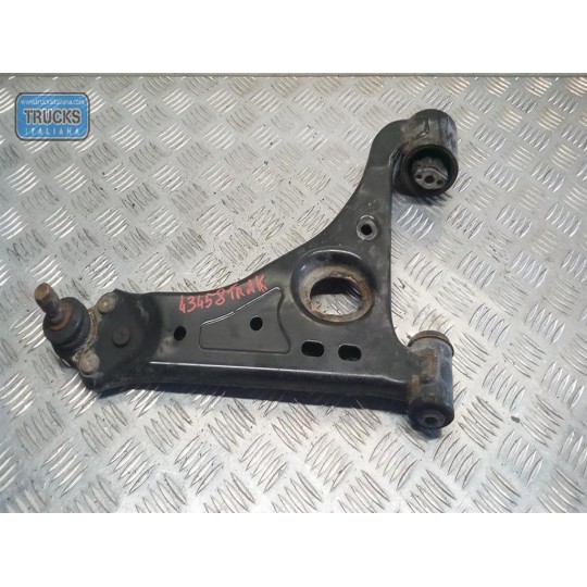 BRACCIO OSCILLANTE ANTERIORE INFERIORE DESTRO CHEVROLET Trax  2013>2016 usato