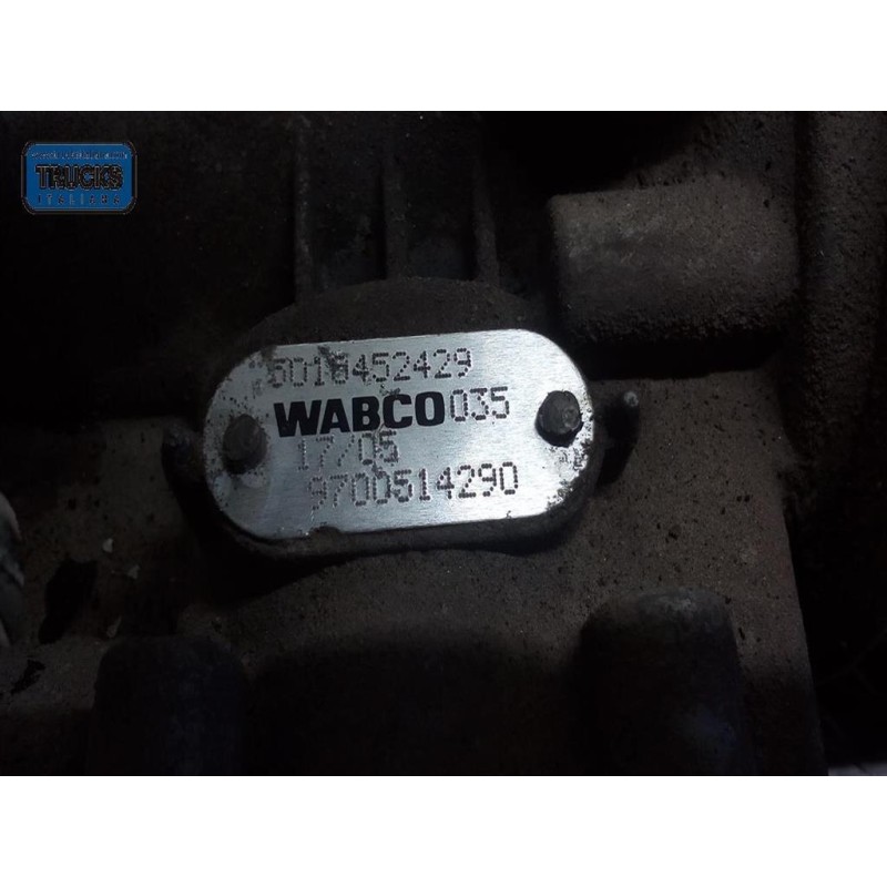 RENAULT truck PUMP CLUTCH RENAULT truck Midlum used