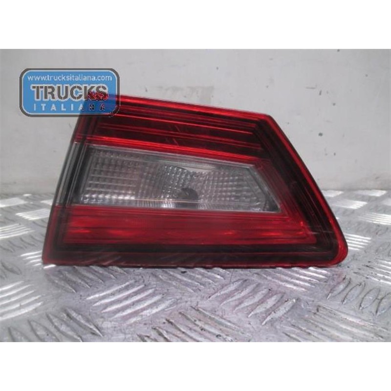 RENAULT RIGHT REAR LIGHT ON BACK  RENAULT Clio 2012>2016 used