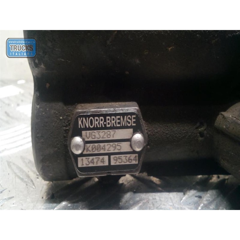 IVECO POMPA SERVOFRIZIONE IVECO Stralis 2007>2013 usato