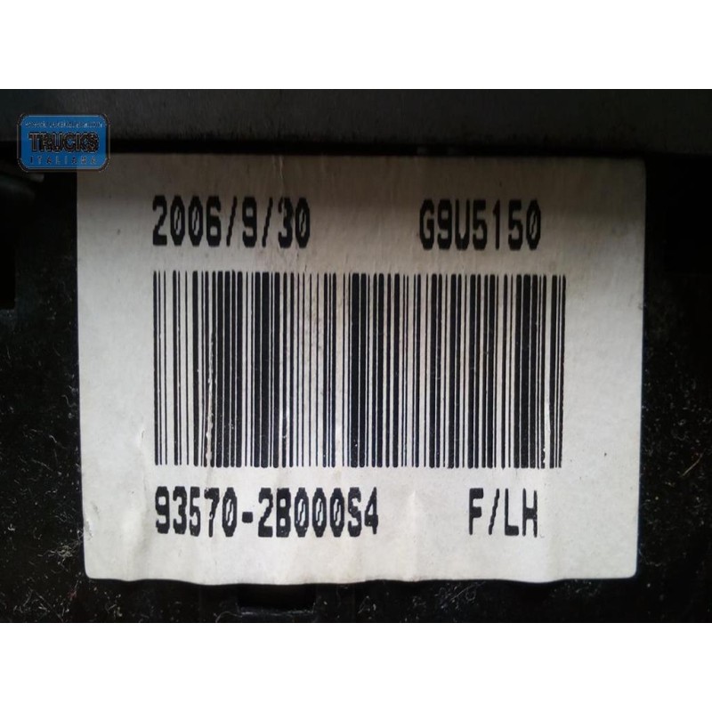 HYUNDAI INTERRUTTORI E PULSANTI ALZAVETRI HYUNDAI Santa Fe 2006>2009 usato