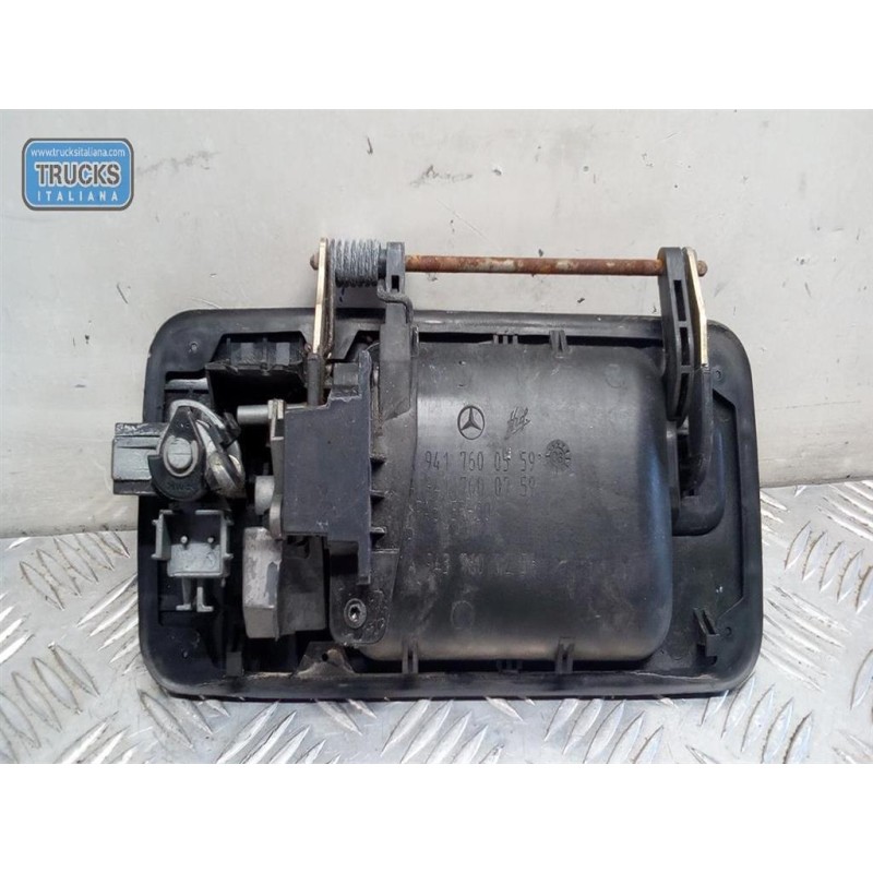 MERCEDES-BENZ truck MANIGLIA PORTA MERCEDES-BENZ truck Axor usato