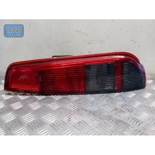 FARO POSTERIORE ESTERNO DESTRO FORD Focus 2005>2007 usato