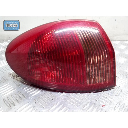 FARO POSTERIORE ESTERNO SINISTRO ALFA ROMEO 147 2004>2010 usato