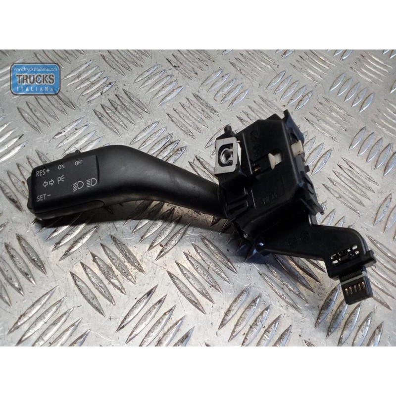 VOLKSWAGEN DEVIOLUCI VOLKSWAGEN Touran 2003>2007 usato