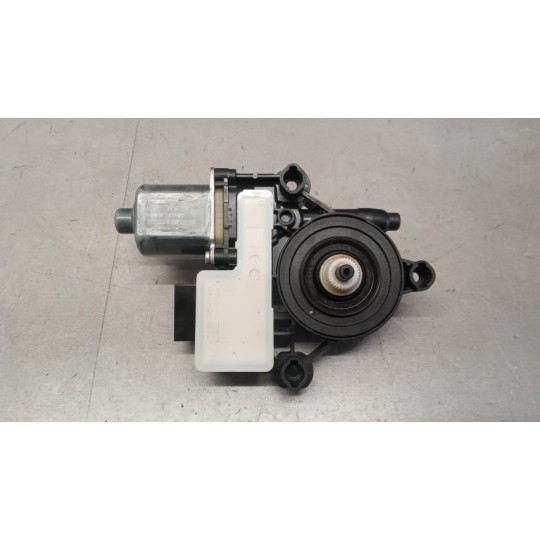 ALZA VETRI POSTERIORI DESTRO VOLKSWAGEN T-Roc 2017>2021 usato