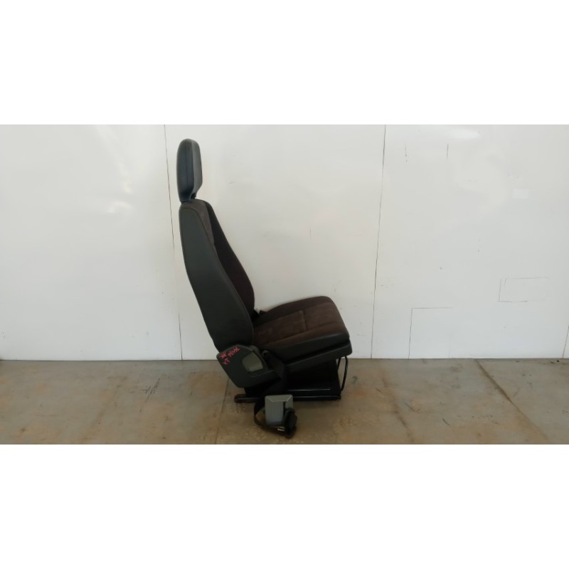 MERCEDES-BENZ truck SEDILI ANTERIORI MERCEDES-BENZ truck Atego 970 usato