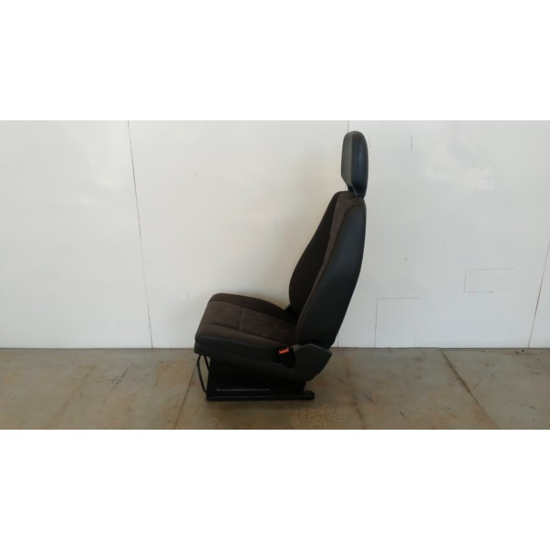 MERCEDES-BENZ truck SEDILI ANTERIORI MERCEDES-BENZ truck Atego 970 usato
