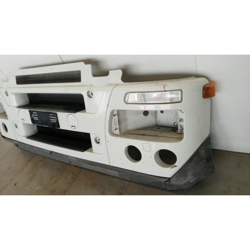 IVECO PARAURTI ANTERIORE IVECO Stralis 2007>2013 usato