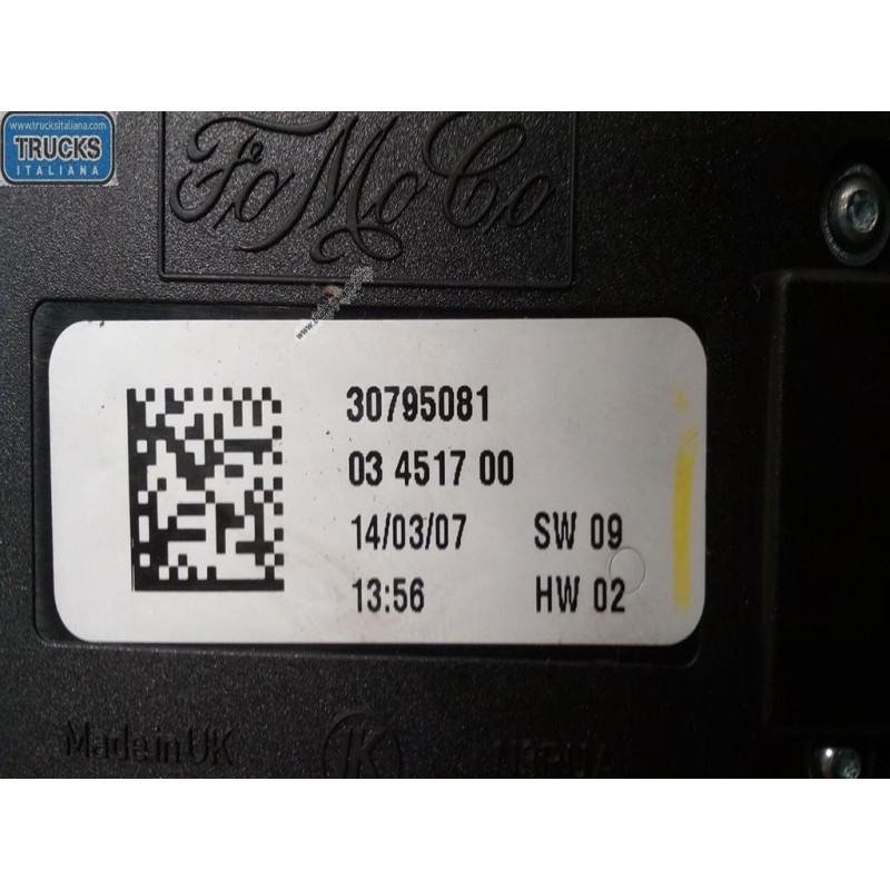 VOLVO INTERRUTTORI E PULSANTI ALZAVETRI VOLVO V50 usato