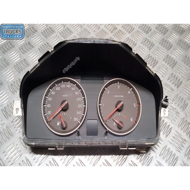 VOLVO INSTRUMENT PANEL VOLVO V50 used