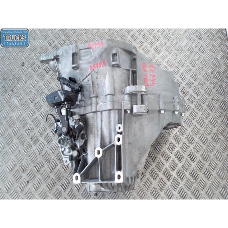 VOLVO GEARBOXES  VOLVO V50 used