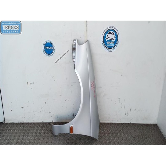 LEFT FRONT MUDGUARD  TOYOTA Avensis 1997>2000 used