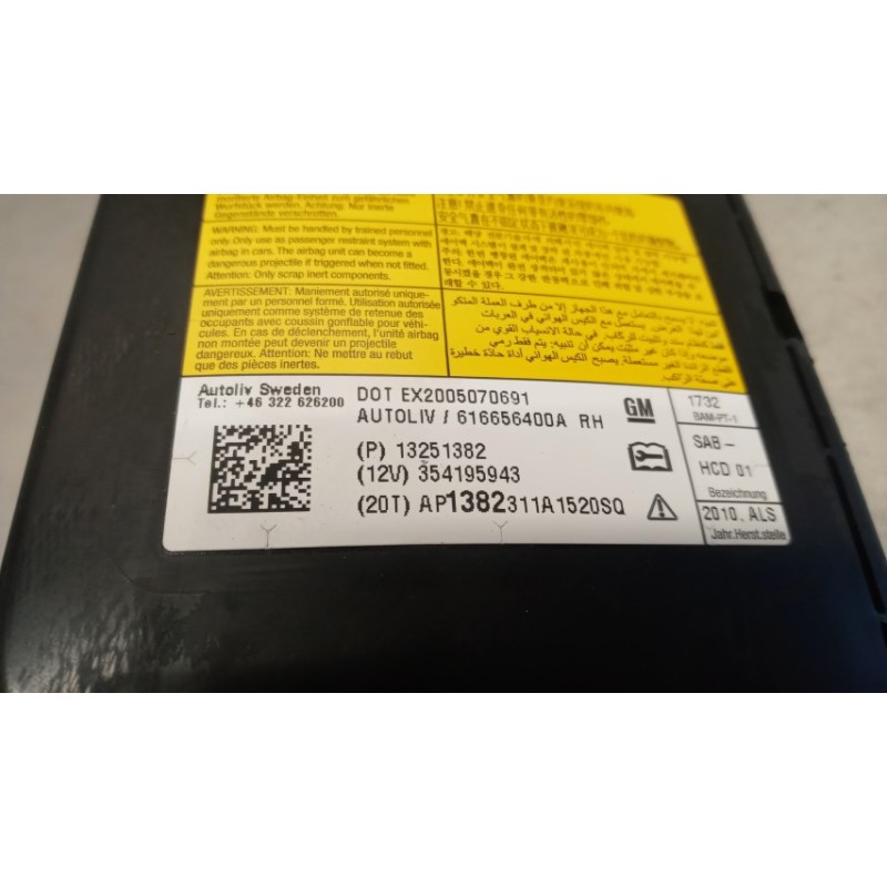 OPEL AIR BAG LATERALE DESTRO OPEL Astra J 2009>2012 usato