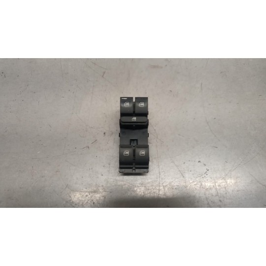 INTERRUTTORI E PULSANTI ALZAVETRI VOLKSWAGEN Golf Plus 2004>2008 usato