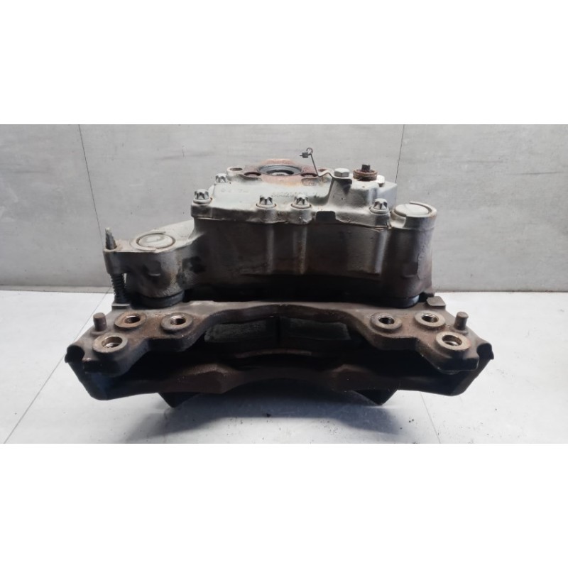 VOLVO truck PINZA ANTERIORE DESTRA VOLVO truck FL6 usato