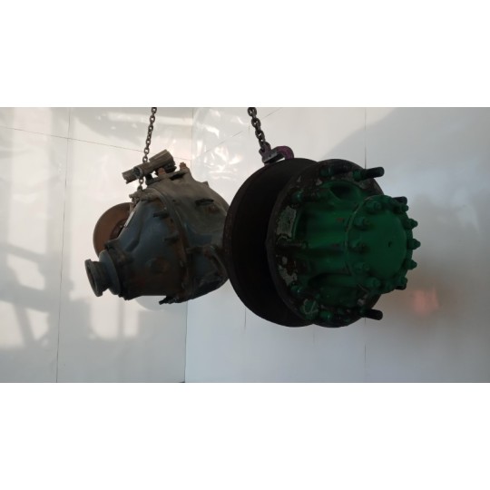 ASSALE POSTERIORE VOLVO truck FL6 usato