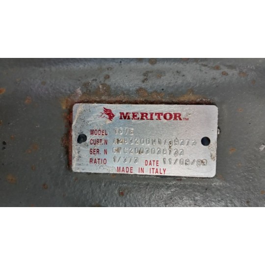 ASSALE POSTERIORE VOLVO truck FL6 usato