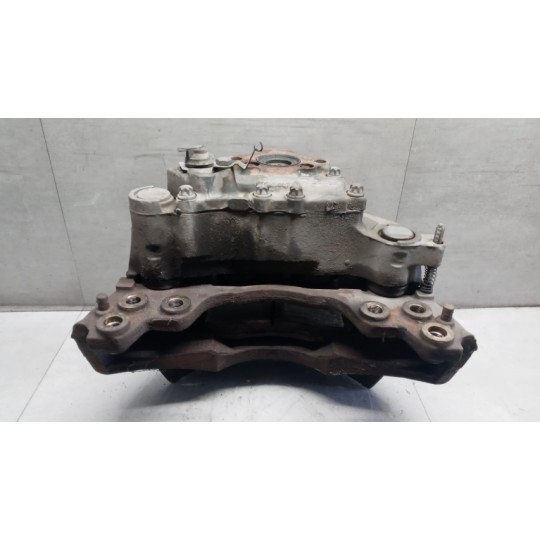 PINZA ANTERIORE SINISTRA VOLVO truck FL6 usato