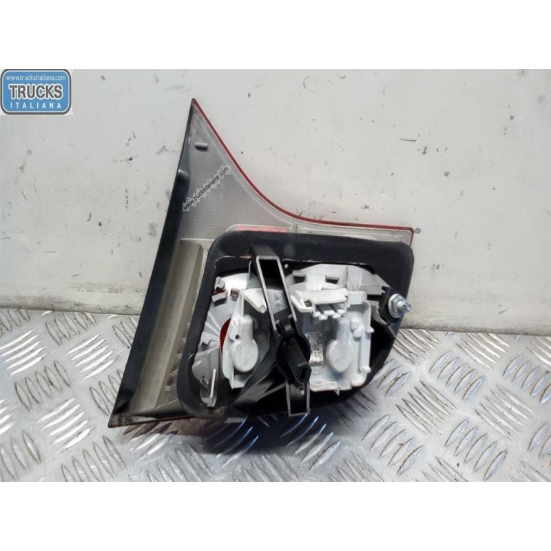 AUDI FARO POSTERIORE INTERNO SINISTRO AUDI A4 2004>2007 usato