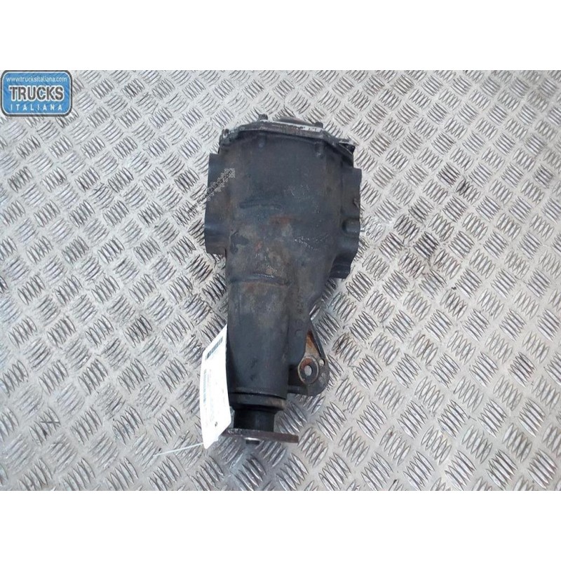 MITSUBISHI FRONT DIFFERENTIAL  MITSUBISHI Pajero 2000>2002 (V60) used