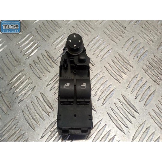 INTERRUTTORI E PULSANTI ALZAVETRI BMW Serie 1 (E81)2007> usato