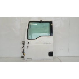 LEFT FRONT DOOR MAN TGX...