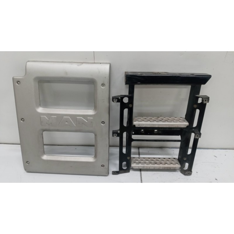 MAN REAR FOOT UP DOWN MAN TGX euro 6 used