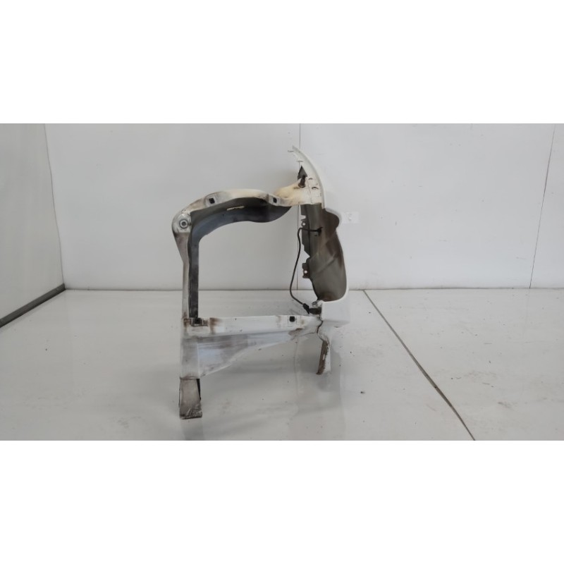 MERCEDES-BENZ van LEFT FRONT MUDGUARD  MERCEDES-BENZ van Sprinter 2001>2005 used