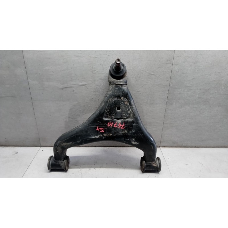 MERCEDES-BENZ van CONTROL ARM FRONT LOWER LEFT  MERCEDES-BENZ van Sprinter 2001>2005 used