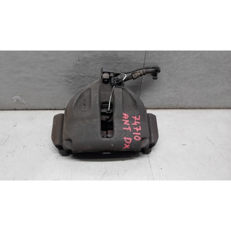 MERCEDES-BENZ van RIGHT FRONT CALIPER BRAKE  MERCEDES-BENZ van Sprinter 2001>2005 used