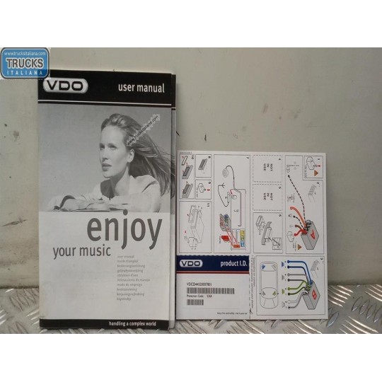 AUTORADIO NISSAN truck Atleon usato