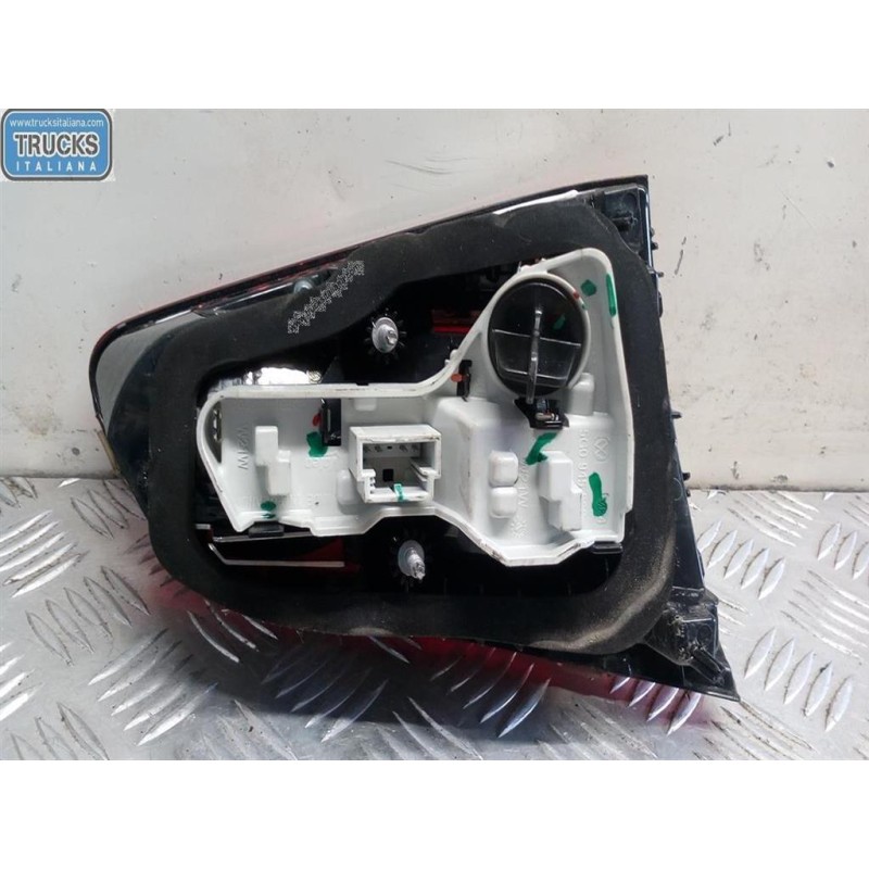 VOLKSWAGEN RIGHT REAR LIGHT ON BACK  VOLKSWAGEN Golf 7 2012>2016 used