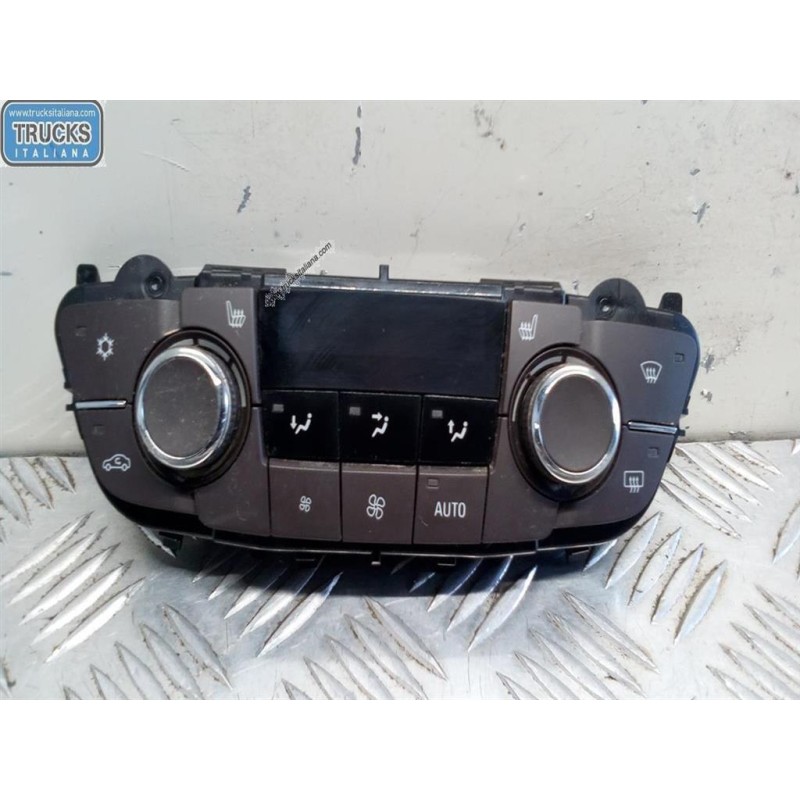 OPEL CENTRALINA CLIMATIZZATORE OPEL Insignia 2009>2012 usato