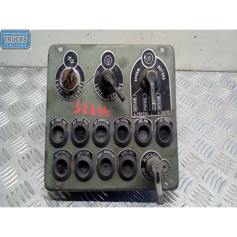 IVECO VARIOUS SWITCHES AND BUTTONS A
 IVECO Fiat 90 militare used