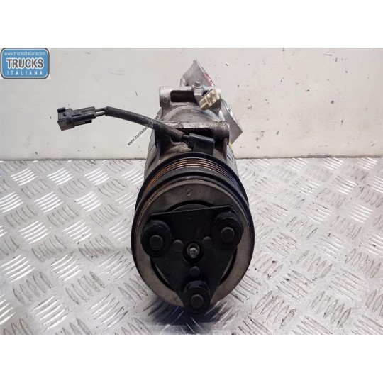 COMPRESSORE ARIA CONDIZIONATA FORD Focus 2005>2007 usato