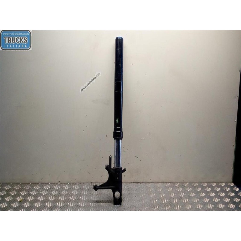 Motociclo HONDA AMMORTIZZATORE ANTERIORE SINISTRO HONDA CBR usato