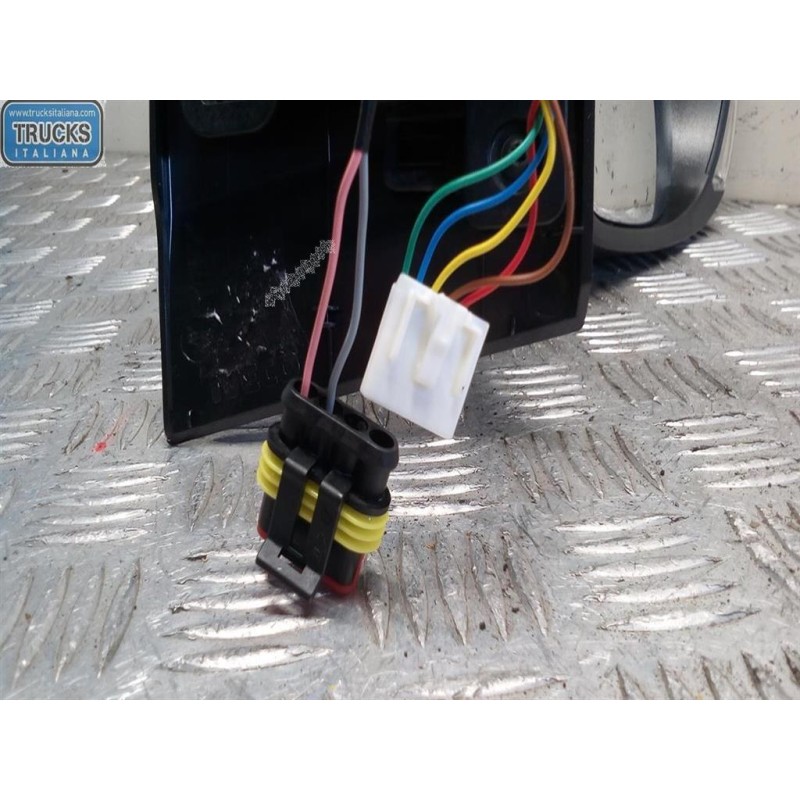 IVECO RIGHT ELETRIC REAR-VIEW MIRROR  IVECO Daily 2014> new