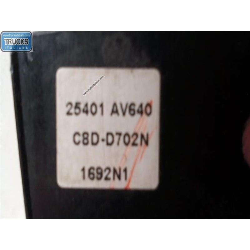 NISSAN INTERRUTTORI E PULSANTI ALZAVETRI NISSAN Primera 2002>2008 usato