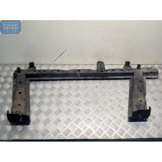 TRAVERSA SUPPORTO RADIATORE RENAULT Captur 2013>2017 usato
