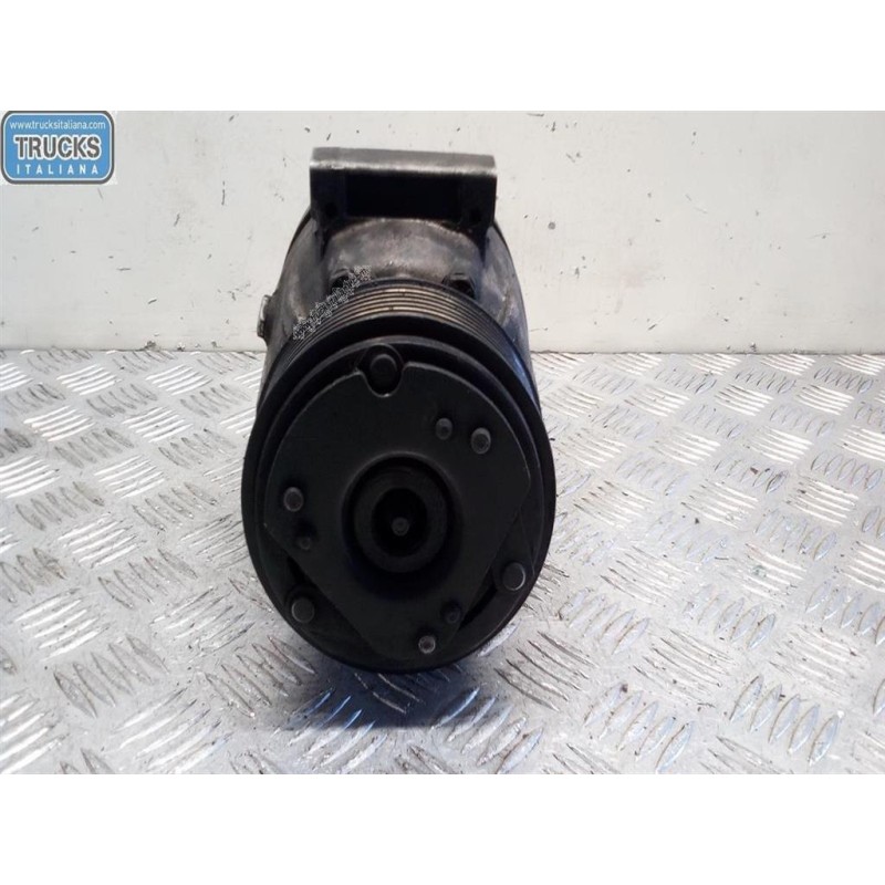 NISSAN Van COMPRESSORE ARIA CONDIZIONATA NISSAN Van Interstar 1998>2011 usato