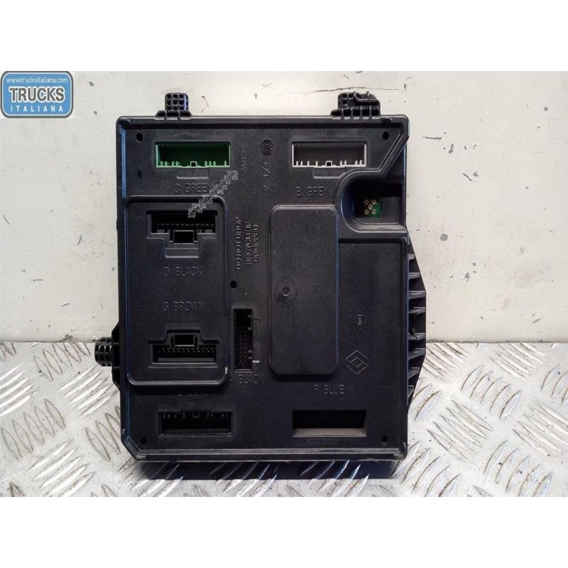 RENAULT VARIOUS CONTROL UNITS  RENAULT Megane 2008>2012 used
