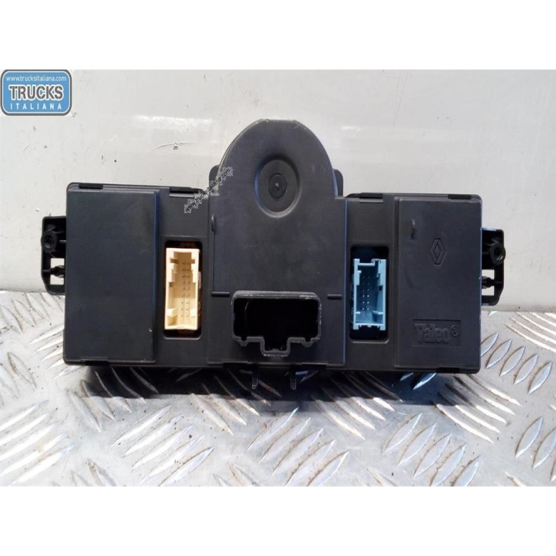 RENAULT CENTRALINA CLIMATIZZATORE RENAULT Clio 2009>2012 usato