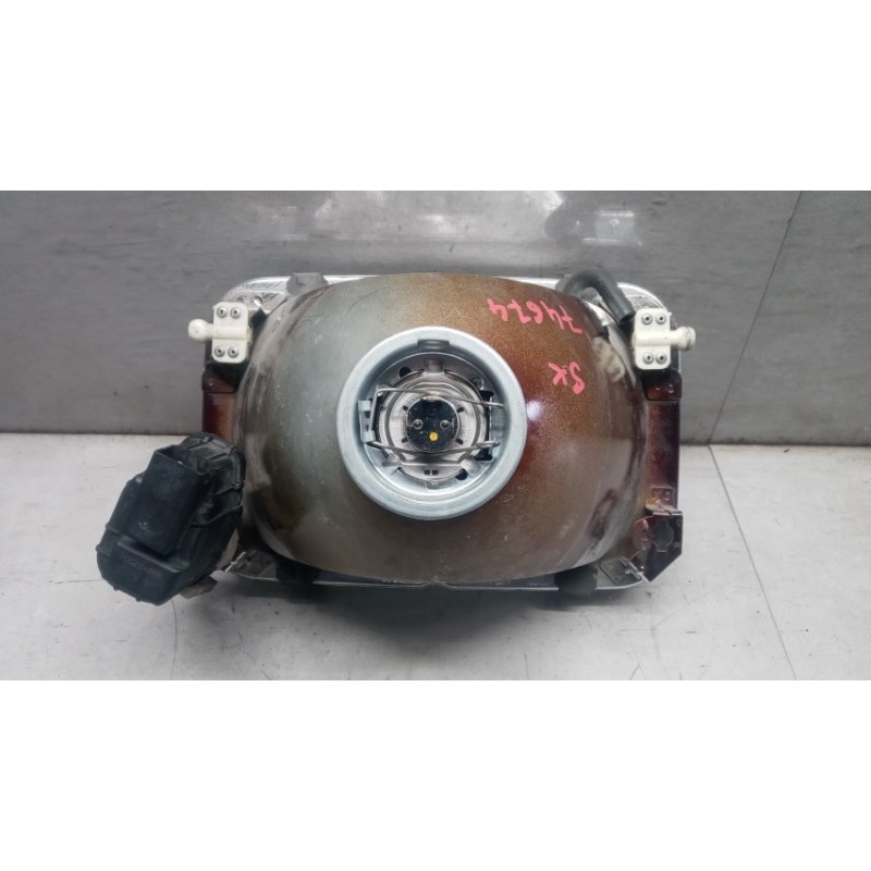 VOLVO truck FARO ANTERIORE SINISTRO VOLVO truck FH16 I 1993>2002 usato