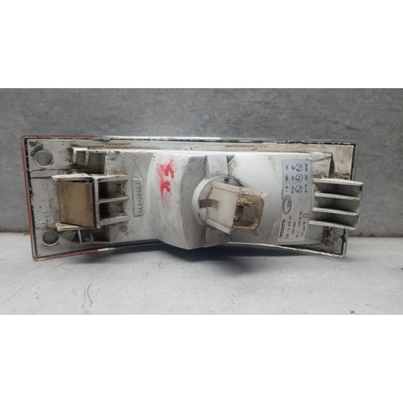 VOLVO truck FRECCIA ANTERIORE SINISTRA VOLVO truck FH16 I 1993>2002 usato