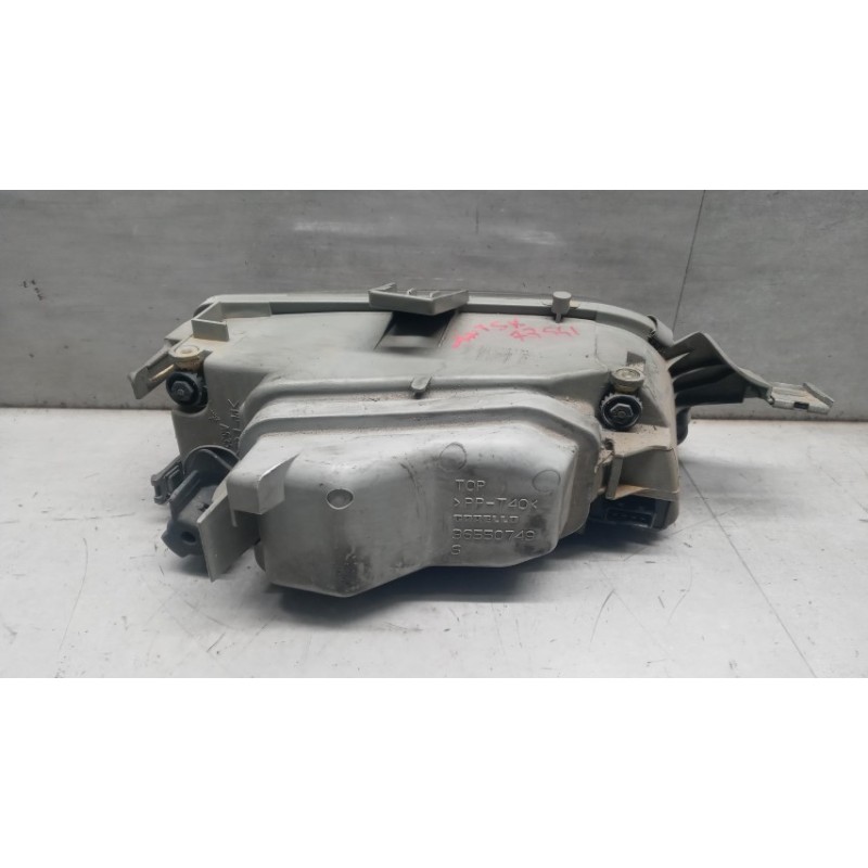 FIAT FARO ANTERIORE SINISTRO FIAT Punto 1993>1999 usato
