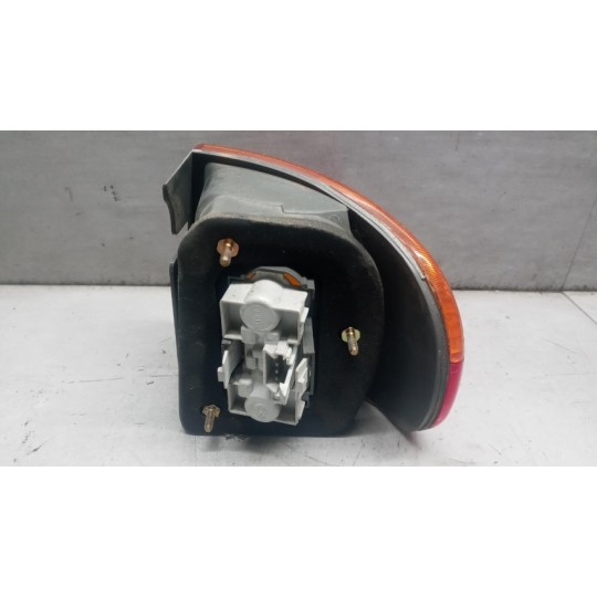 FARO POSTERIORE ESTERNO SINISTRO FIAT Punto 1993>1999 usato
